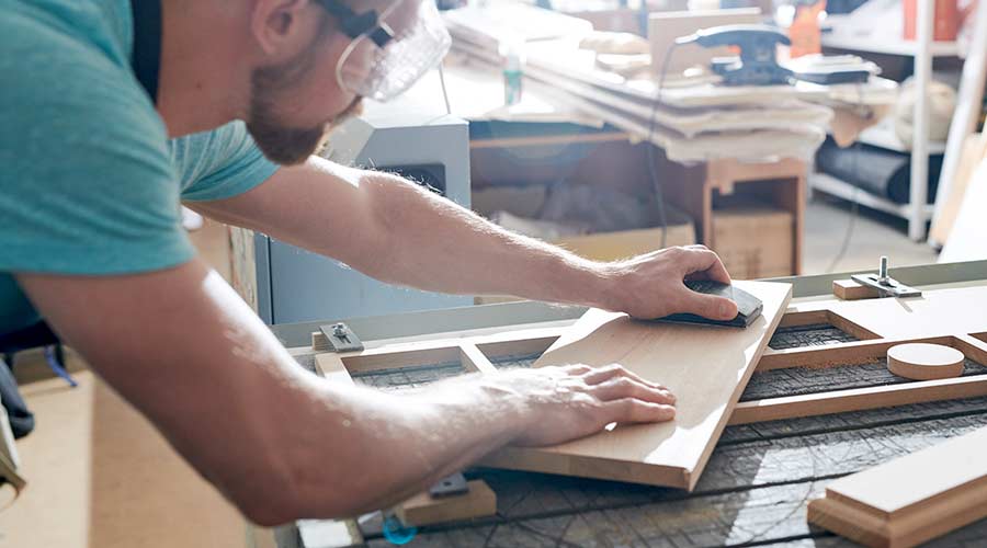 L'artisanat du bois : ébénisterie et rembourrage de qualité